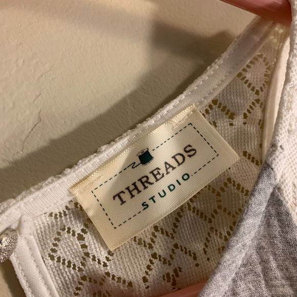 Threads Studio Top - Picture 3 of 5